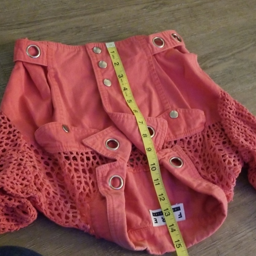 Cool lace-back cropped jacket